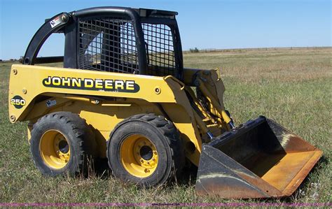 biggest tires to fit on a 250 jd skid steer|john deere 250 tire size.